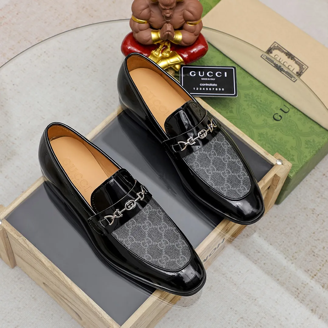 Men's men's shoes 💰420 🆘【GUCCI】Gucci ·🐂里· Hot-selling pea shoes top brand luxury, top quality, the latest fashion pea shoes. The upper is made of original first-layer cowhide. (Full first-layer water-dyed 🐂 leather·inner). The original stylish and stylish soft rubber wear-resistant and non-slip outsole is light and comfortable on the foot, available in 3 colors! Matching code: 38 / 45